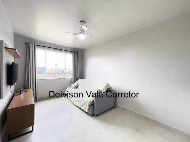 Apartamento para Venda em Cabo Frio - 2